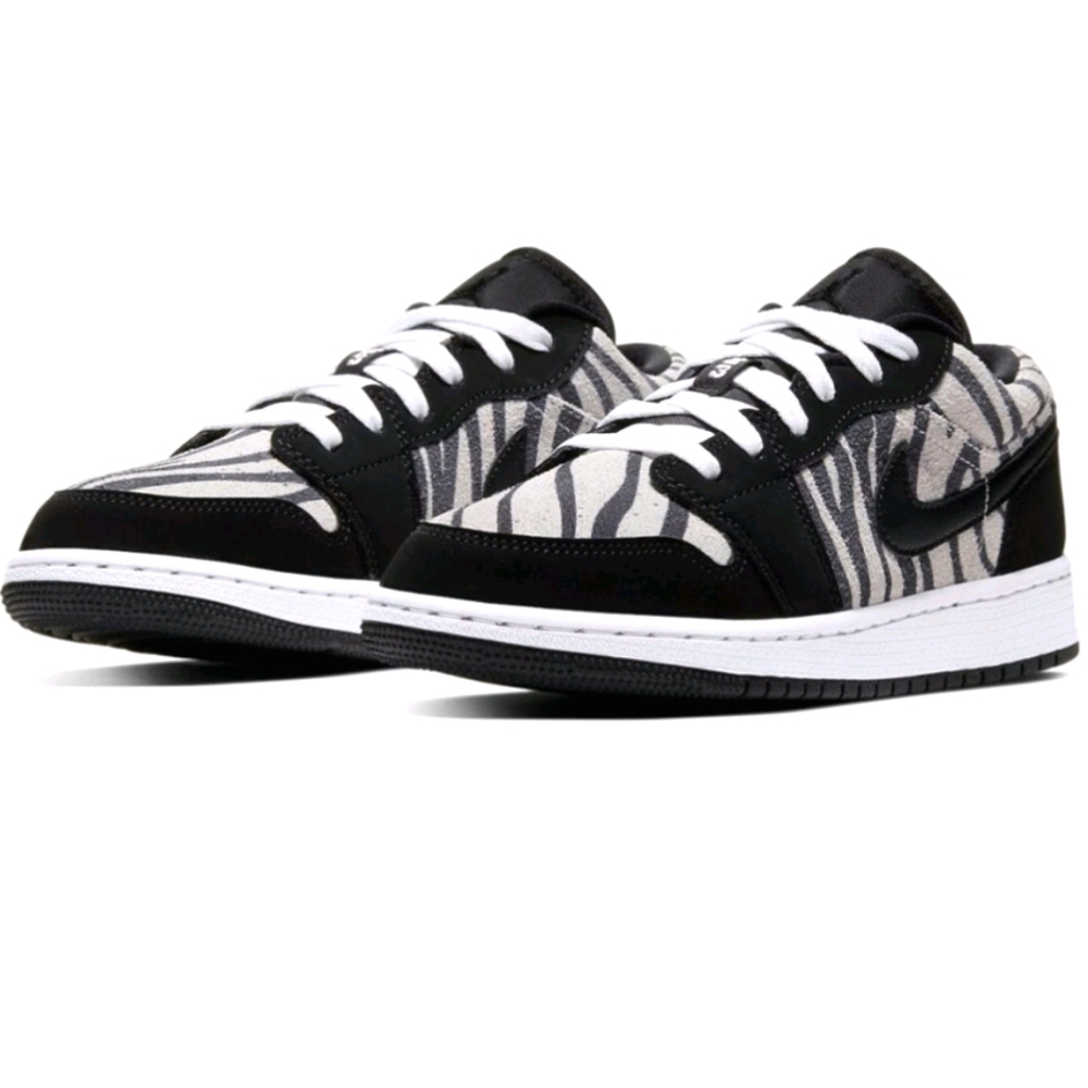NIB! Jordan 1 ZEBRA Low (GS)